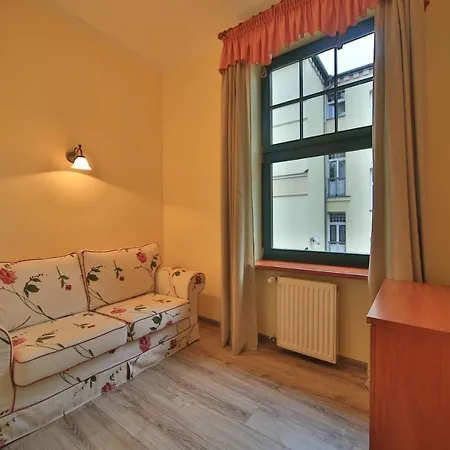 Alexandra Bed & Breakfast