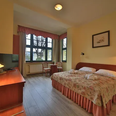 Alexandra Bed & Breakfast