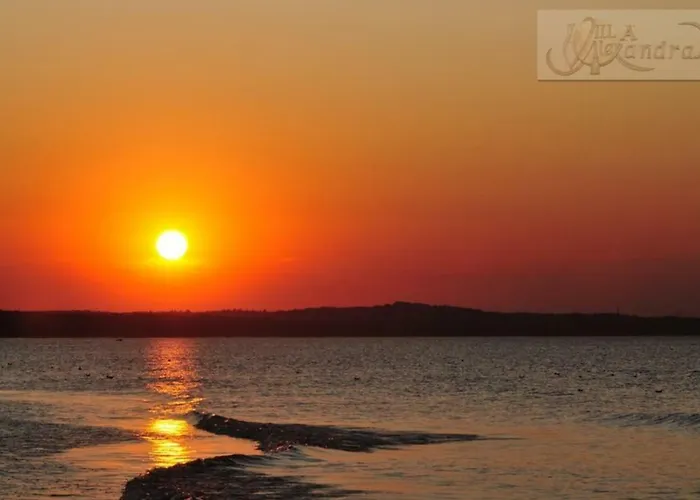 Alexandra 住宿加早餐酒店 3*